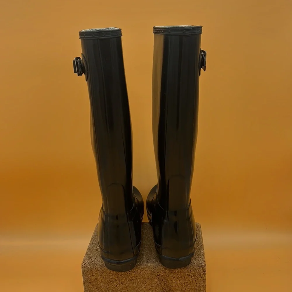 ✨🖤Tall  Gloss Black rain 👢 Boots Size 6M/7F 🧦socks size Large - Picture 11 of 13